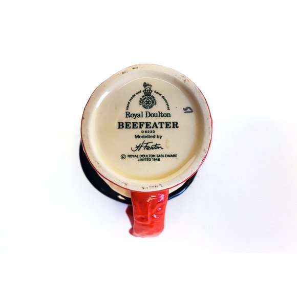 1946 Royal Doulton Beefeater Miniature Character Jug, British Ceramic Toby Mug - Picture 8 of 9